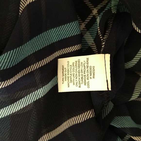 ❗SOLD❗New York & Company Sheer Blouse - Picture 9 of 9